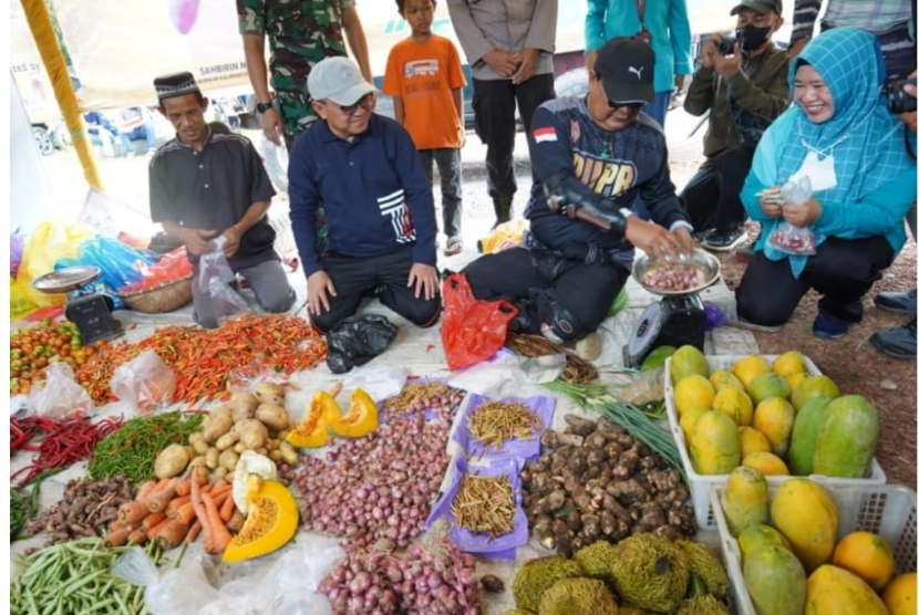 Pemerintah Provinsi Kalimantan Selatan (Kalsel) akan menyelenggarakan Pasar Raya Tim Pengendali Inflasi Daerah I pada 18 sampai dengab 20 November 2022, bertempat di halaman Kantor Gubernur Taman Siring 0 Km Banjarmasin.