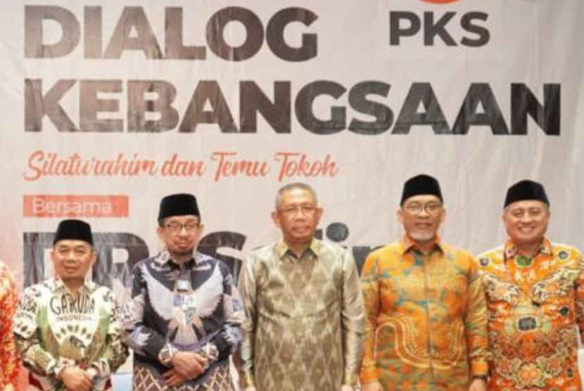 Ketua Majelis Syura PKS Dr Salim Segaf Aljufri kembali melaksanakan Program Dr Salim Menyapa Indonesia di Provinsi Kalimantan Barat. 