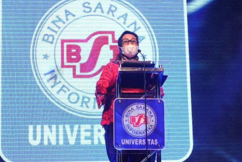 Universitas BSI (Bina Sarana Informatika) kembali menggelar wisuda yang ke-56 dengan tetap mematuhi protokol kesehatan.