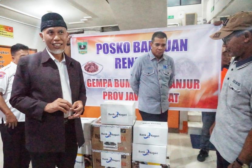 Pemprov Sumbar mengumpulkan randang guna membantu pemenuhan kebutuhan logistik masyarakat Cianjur yang terdampak selama masa tanggap darurat.