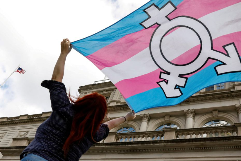 Gubernur Montana, Amerika Serikat (AS) Greg Gianforte dari Partai Republik telah menandatangani Rancangan Undang-Undang (RUU) yang menegaskan bahwa jenis kelamin yang diakui di negara bagian tersebut hanyalah perempuan dan laki-laki. 