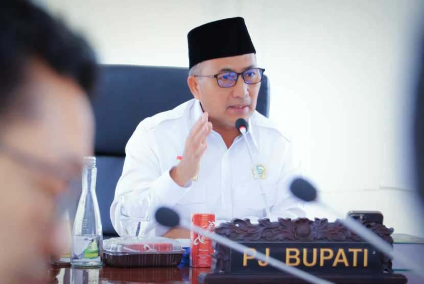 Pada Rabu (21/12/2022), Pj Bupati Apriyadi Mahmud mengikuti rangkaian Penilaian Penjabat Kepala Daerah Triwulan II Secara Virtual di Kantor Perwakilan Musi Banyuasin di Palembang. 