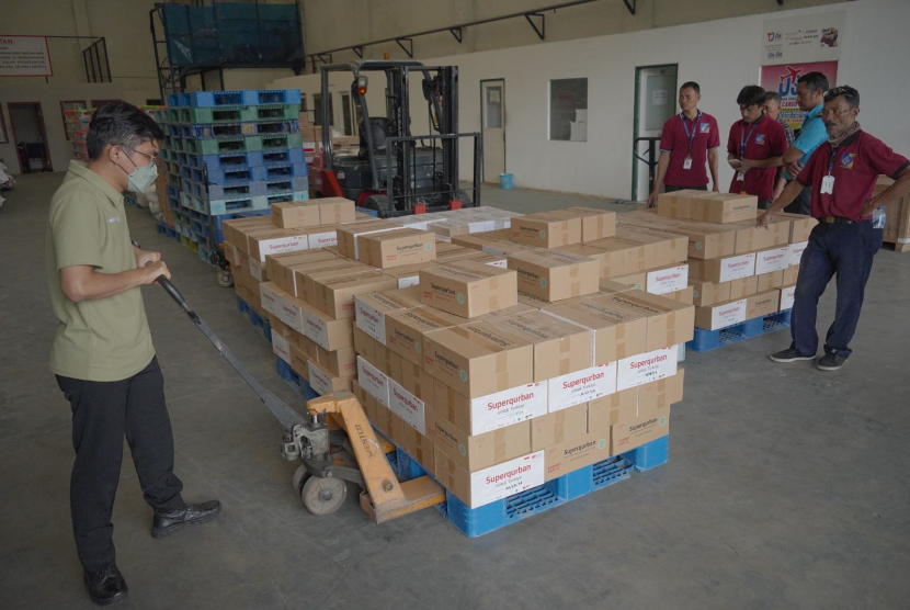 Rumah Zakat ikut mengirimkan bantuan berupa 15 ribu paket Superqurban untuk masyarakat Turki terdampak gempa.