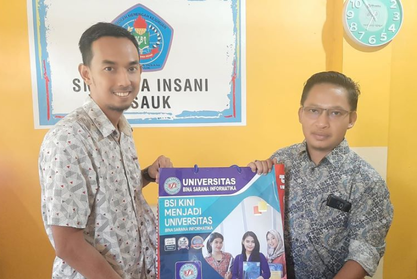 Universitas BSI (Bina Sarana Informatika) melalui Digital Creative Center (DCC) atau Lab Alfa-1 melakukan teken penandatangan atau memorandum of understanding (MoU) dengan SMK Bina insani Cisauk secara offline yang bertempat di SMK Bina insani Cisauk pada Kamis (16/2/2023). 