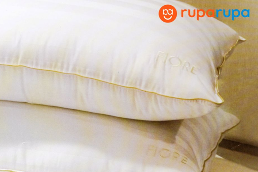 Kebiasaan tidur menjadi hal utama yang harus dipertimbangkan ketika membeli bantal. 