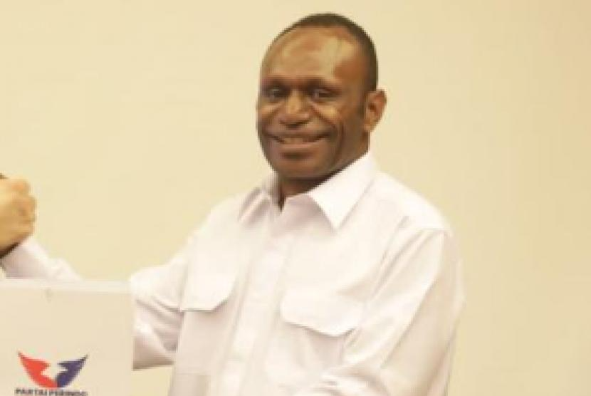 Otopianus P. Tebai dilantik sebagai Ketua DPW Perindo Papua Tengah. Anggota DPD dari Papua, Otopianus dilantik menjadi Ketua DPW Papua Tengah.