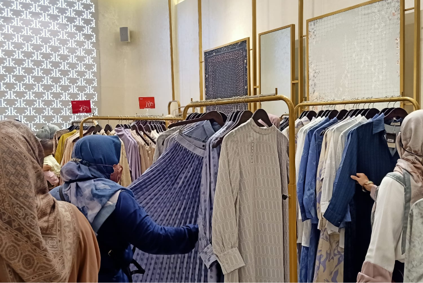 Jenama modest fashion Kami membuka butik terbarunya di Trans Studio Mall Cibubur Lantai 1, Depok, Jawa Barat.