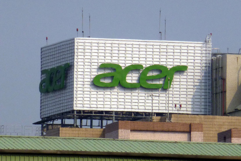 Acer. Acer memberi nilai tambah kepada konsumen dengan memenuhi TKDN.
