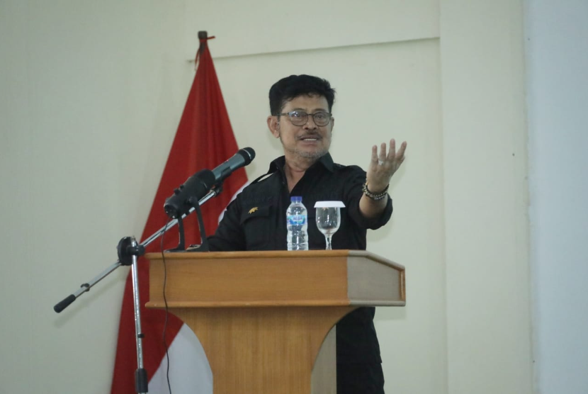 Menteri Pertanian RI, Syahrul Yasin Limpo (Mentan SYL) menginstruksikan untuk dilakukan isolasi wilayah secara total sembari melakukan vaksinasi untuk mencegah penyebaran virus flu babi afrika.