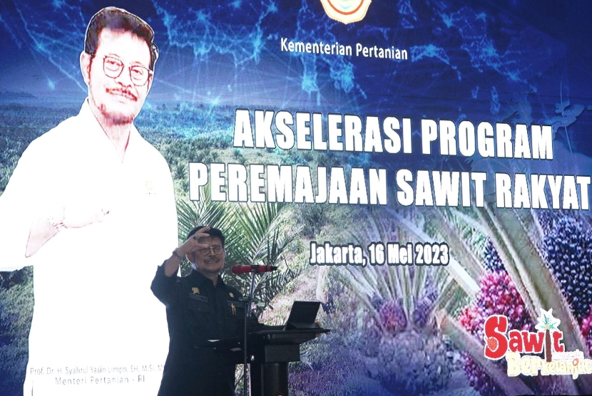 Mentan Syahrul Yasin Limpo saat melepas Tim Gugus Tugas Peremajaan Kelapa Sawit di Jakarta, Selasa (16/5/2023).