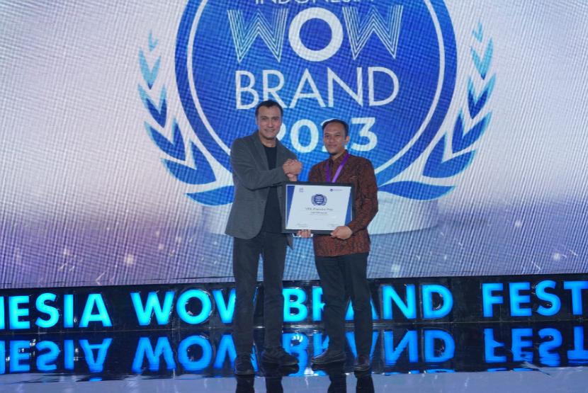 Brand pupuk nonsubsidi Petrokimia Gresik, NPK Phonska Plus menjadi brand yang paling direkomendasikan oleh konsumen versi Indonesia Wow Brand 2023 dan meraih Gold Champion untuk Kategori Pupuk Nonsubsidi.