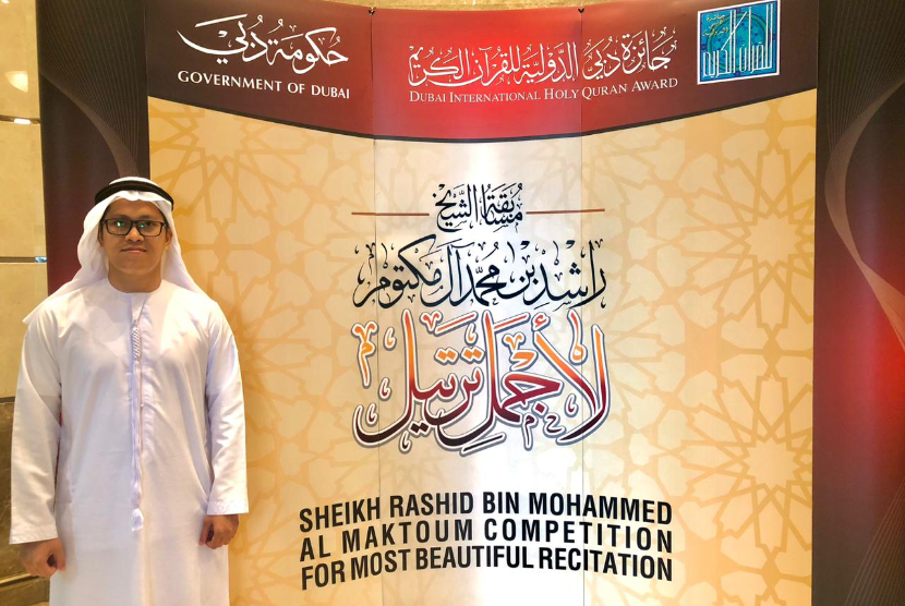 Imam asal Indonesia yang dikirim ke Dubai pada 2021, Ustadz Ashabul Kahfi berhasil menjadi juara dalam ajang internasional di Dubai, Holy Quran Award 2023.
