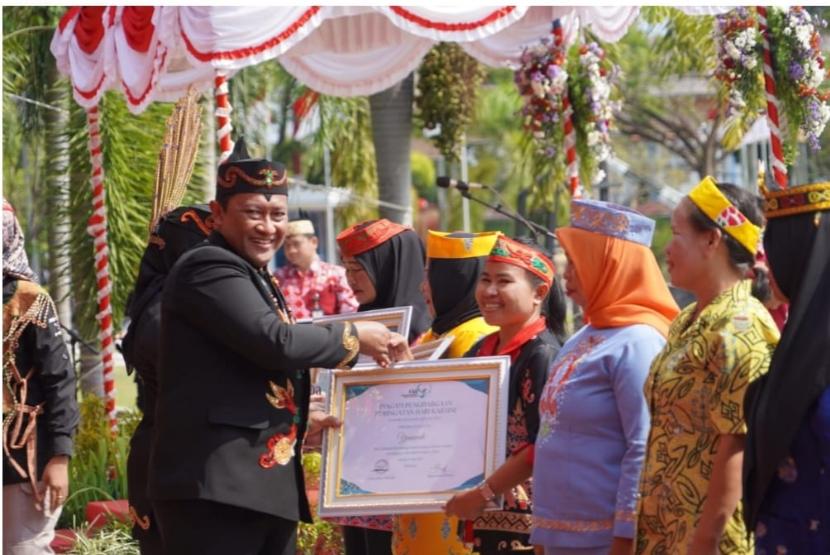 Memperingatan Hari Jadi (Harjad) ke-66 Provinsi Kalteng, Pemerintah Provinsi Kalimantan Tengah memberikan apresiasi dan penghargaan kepada para perempuan inspiratif.