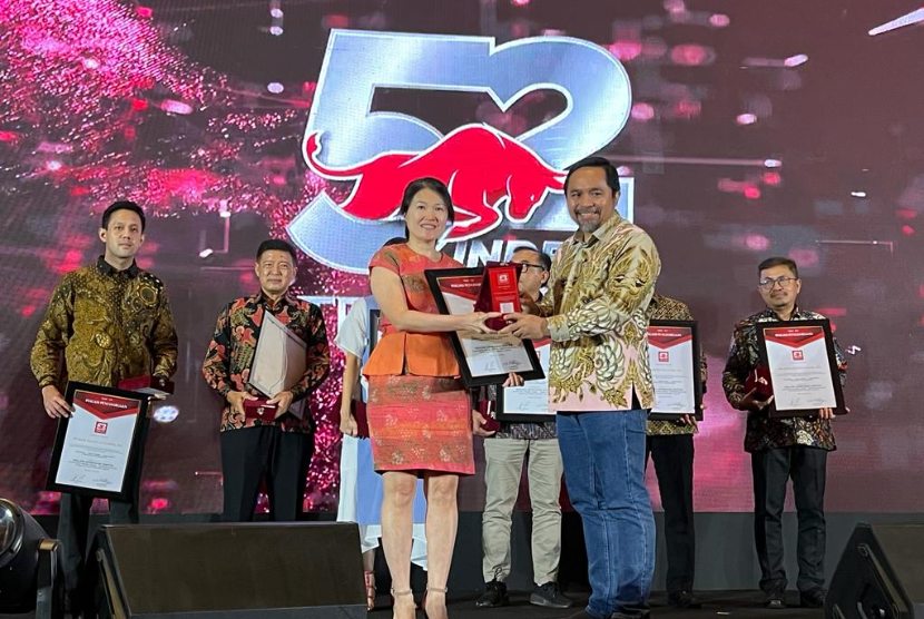 PT Sumber Alfaria Trijaya, Tbk atau Alfamart mendapatkan penghargaan dalam acara 