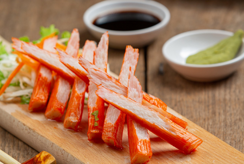 Crabstick merupakan salah satu makanan olahan penggemar seafood.