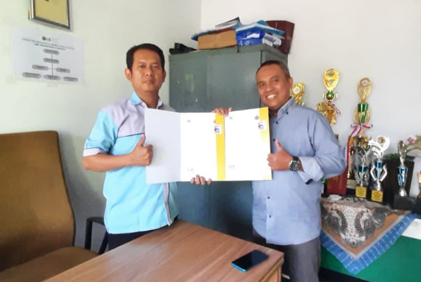 Sebagai Kampus Digital Bisnis, Universitas Nusa Mandiri (UNM) dan SMK Taman Siswa 2 Jakarta sepakat menandatangani Nota Kesepahaman atau Memorandum of Understanding (MoU). 