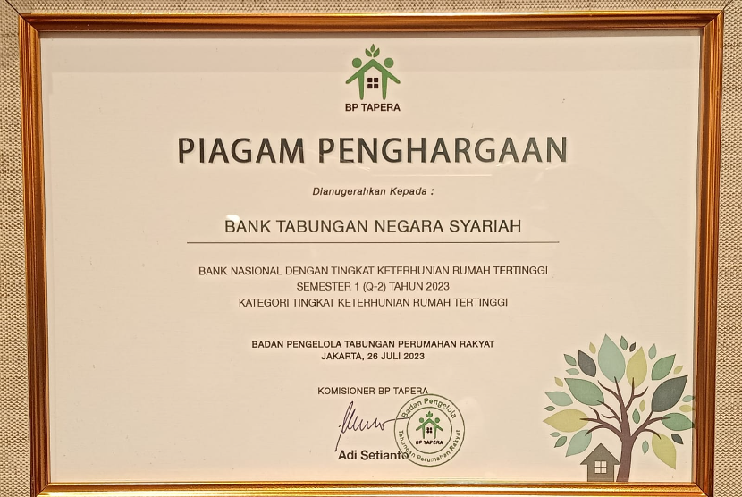 Atas kinerja penyaluran KPR subsidi pada paruh pertama tahun ini, BTN Syariah pun mendapatkan tiga penghargaan sekaligus.