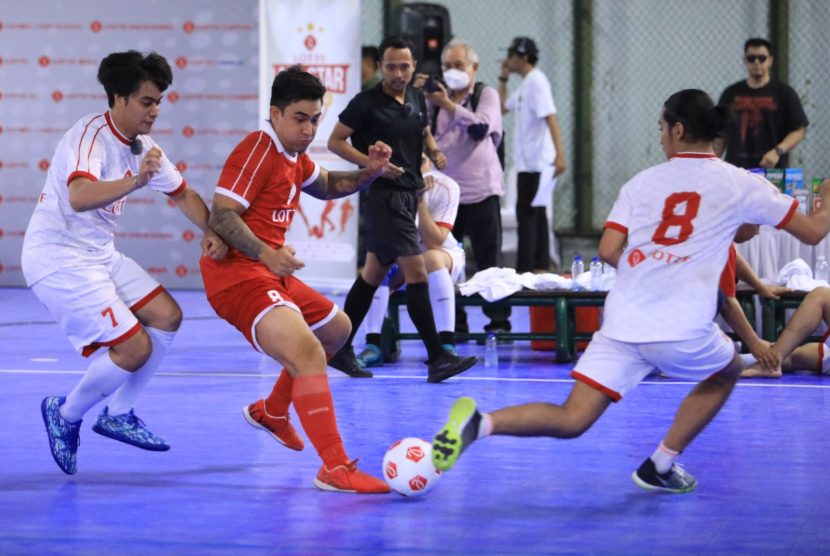 Lotte Group mengadakan acara sportainment yang bertajuk “Lotte All Star Futsal Challenge”.
