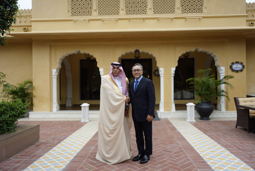 Di sela-sela pertemuan G20 Trade and Investment Ministers’ Meeting (TIMM), Menteri Perdagangan RI Zulkifli Hasan melakukan dialog bilateral dengan Mendag Arab Saudi Majid bin Abdullah Al-Qasabi, Kamis (24/8/2023).