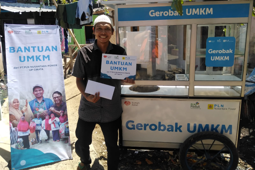 PLN Nusantara Power UP Cirata melalui program CSR berkolaborasi dengan Rumah Zakat. 
