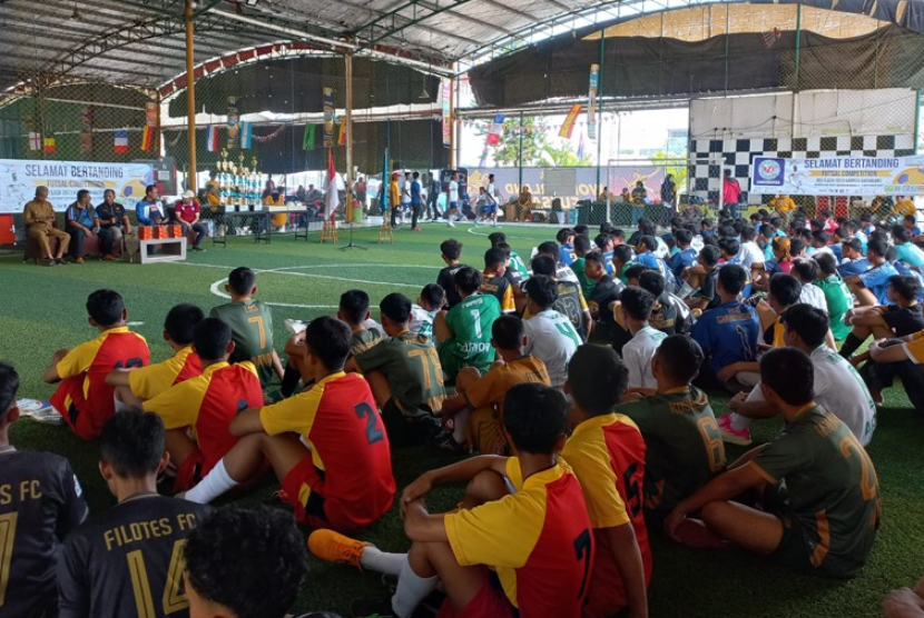 Universitas BSI (Bina Sarana Informatika) kampus Karawang dengan bangga menyelenggarakan Futsal Competition BSI FLASH 2023.