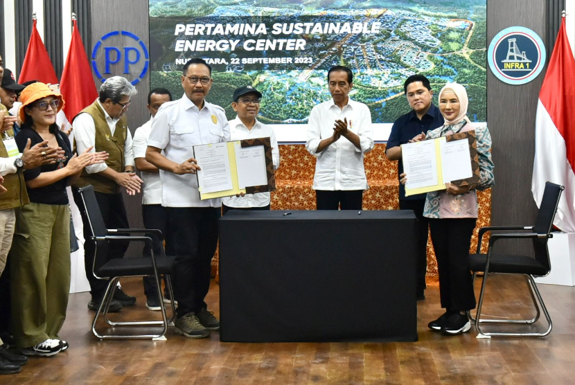 PT Pertamina (Persero) menjalin kerja sama dengan Otorita Ibu Kota Nusantara (OIKN) untuk mengembangkan Pertamina Sustainable Energy Center (Pusat Energi Berkelanjutan) di IKN.