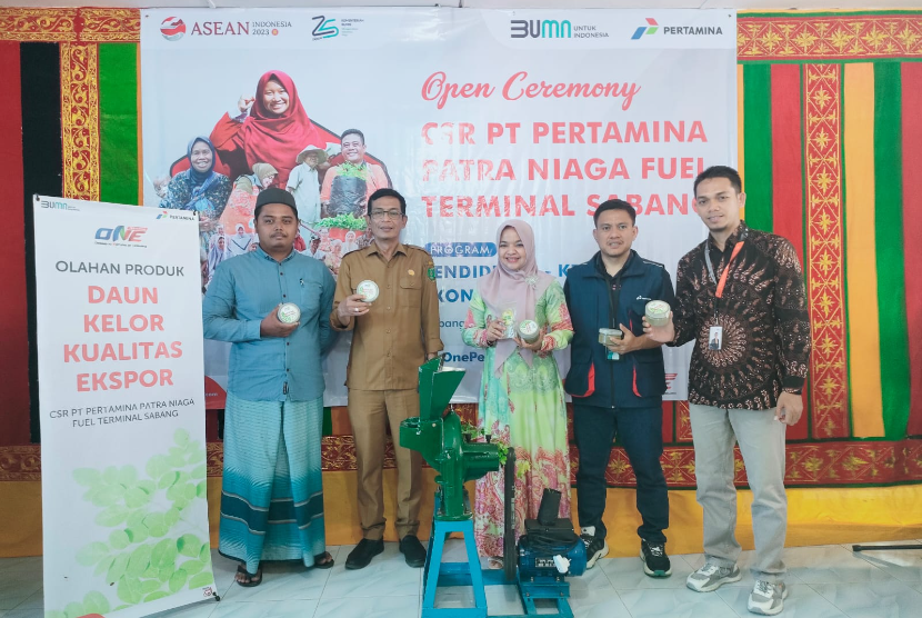 PT Pertamina Patra Niaga Fuel Terminal Sabang menyalurkan dana CSR (Corporate Sosial Responsibility) bekerja sama dengan Rumah Zakat.