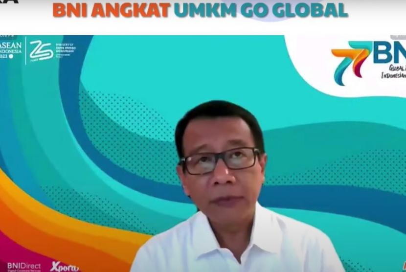 Direktur Retail Banking BNI Putrama Wahju Setyawan dalam diskusi BNI Angkat UMKM Go Global, Jumat (6/10/2023).