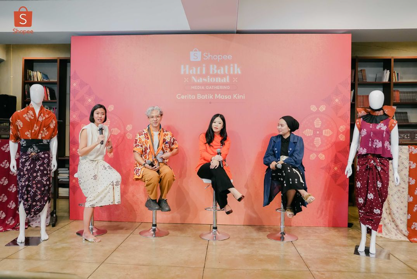 Acara Cerita Batik Masa Kini, yang diselenggarakan oleh Shopee untuk memperingati Hari Batik Nasional 2023.