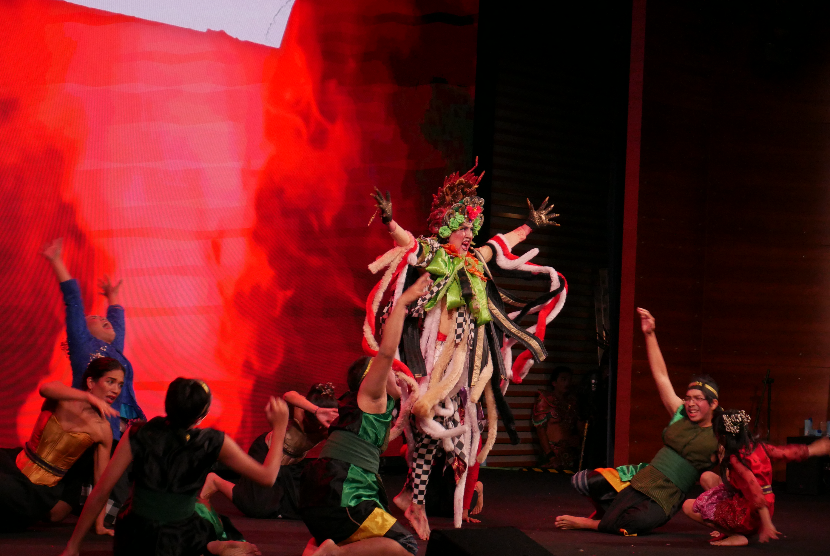 Pada 29 Oktober 2023, malam pergelaran budaya bertajuk Indonesia Night 2023 sukses terselenggara di Teater Melia Castilla, Madrid, Spanyol.