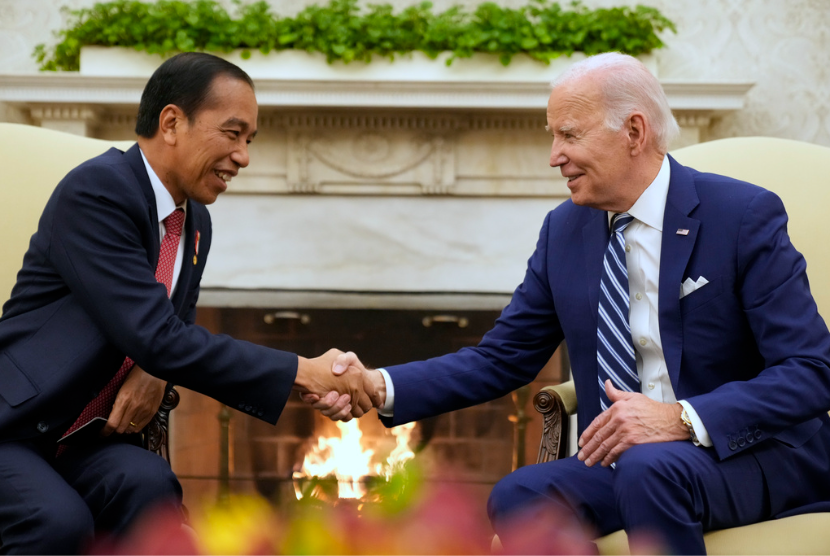 US President Joe Biden meets President Joko Widodo in the Oval Office of the White House, Monday, Nov. 13, 2023, in Washington. 