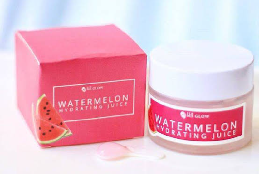 Watermelon hydrating juice MS Glow. Jenama kecantikan ini akan menyumbang hasil penjualan pelembab semangka mereka untuk Palestina.