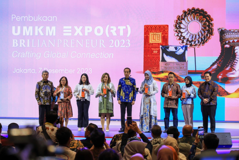 UMKM EXPO(RT) BRILIANPRENEUR yang diinisiasi oleh PT Bank Rakyat Indonesia (Persero) Tbk atau BRI dinilai mampu menjaga dan mendukung strategi tersebut.
