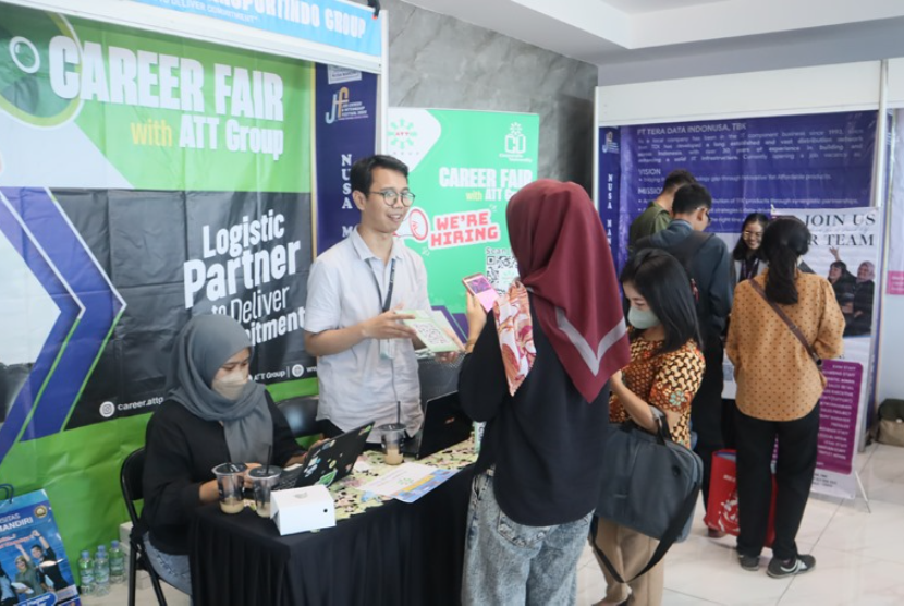 Kegiatan Job and Internship Festival (JIF) 2023 yang diadakan oleh Kampus Digital Bisnis Universitas Nusa Mandiri (UNM) pada Sabtu (9/12/2023) lalu mendapat apresiasi tinggi dari perusahaan mitra dan peserta. 