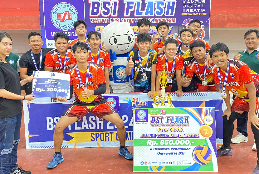 SMAN 67 Jakarta harus puas meraih juara kedua setelah dijegal dengan skor 3-1 oleh SMA Al Nur Cibinong dalam Volleyball Competition BSI FLASH 2024 Kota Depok yang diselenggarakan oleh Universitas BSI (Bina Sarana Informatika).