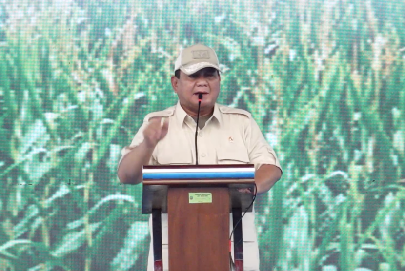 Menteri Pertahanan Prabowo Subianto menyampaikan rasa hormat setinggi-tingginya untuk para petani di Indonesia. 
