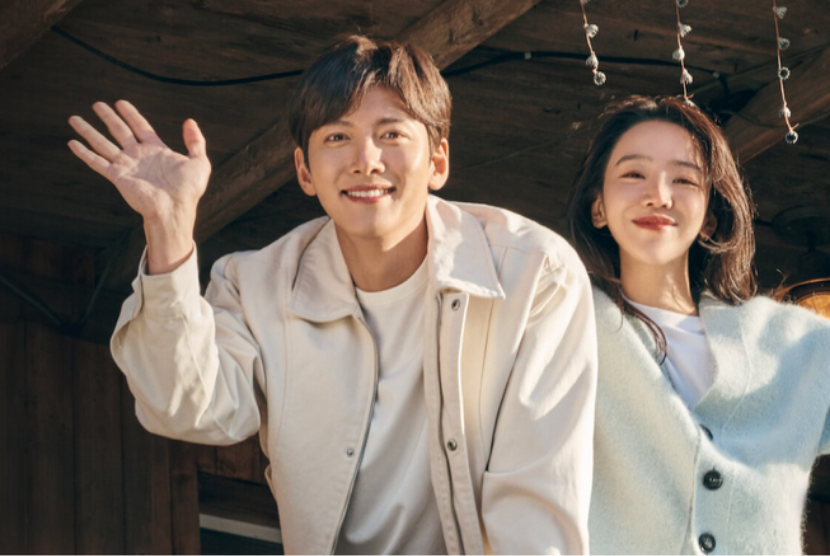 Foto adegan Welcome to Samdalri. Drama Korea yang tayang di Netflix dan JTBC itu berakhir dengan rating tertinggi.