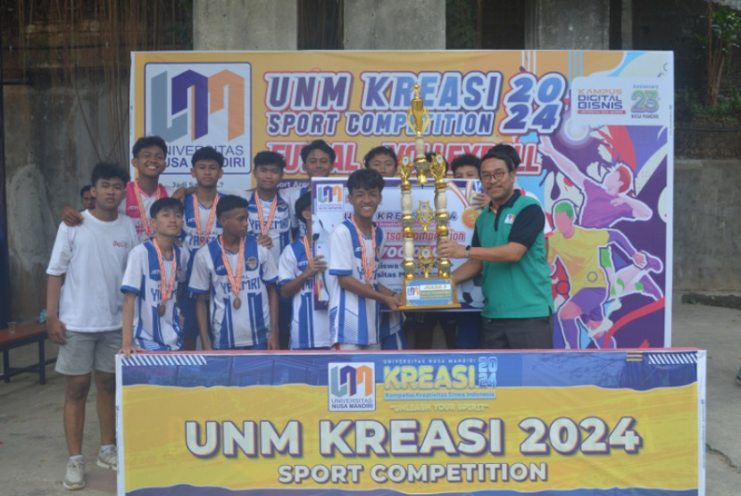  Universitas Nusa Mandiri (UNM) sebagai Kampus Digital Bisnis sukses menyelenggarakan kegiatan Kreasi (Kompetisi Kreatifitas Sswa Indonesia) Futsal Competition.