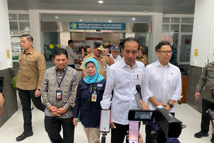 Presiden Republik Indonesia, Joko Widodo mengunjungi RSUP dr. Soeradji Kabupaten Klaten, Rabu (31/1/2024). 
