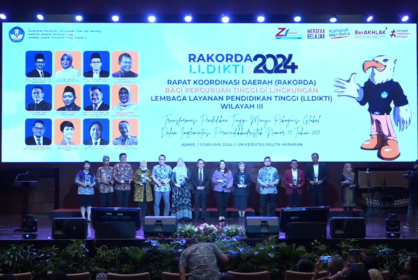 Universitas Muhammadiyah Jakarta (UMJ) memborong tiga penghargaan dari Lembaga Layanan Pendidikan Tinggi Wilayah (LLDIKTI) Wilayah 3.