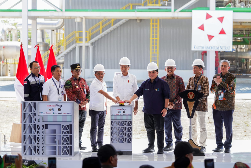 Pupuk Indonesia dukung hilirisasi industri lewat pabrik amonium nitrat.