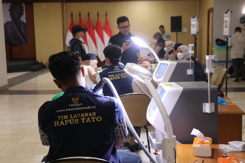 Baznas Bazis Provinsi DKI Jakarta berkolaborasi bersama Pemerintah Kota Administrasi Jakarta Selatan (Pemkot Jaksel) kembali menyelenggarakan layanan hapus tato gratis pada Ramadhan 1445 H/2024 M. 