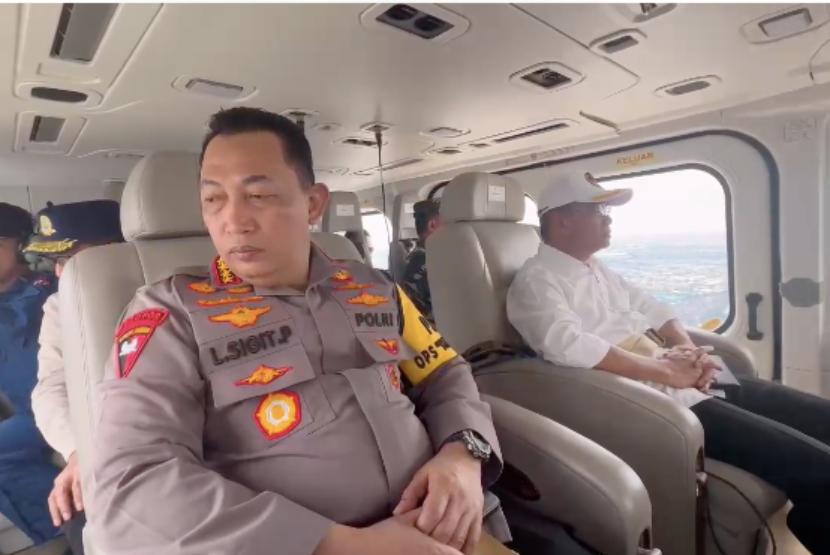Kapolri Jenderal Listyo Sigit Prabowo melakukan patroli udara menggunakan Helikopter, di jalur tol untuk mengecek kondisi terkini arus balik Hari Raya Idul Fitri 2024. 