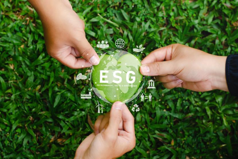 Bank Mandiri berkomitmen untuk menerapkan prinsip Environment, Social and Governance (ESG) dalam menjalankan operasional perusahaan.