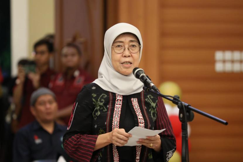 Pemerintah Provinsi DKI Jakarta melepas kloter pertama jamaah asal Provinsi DKI Jakarta. 