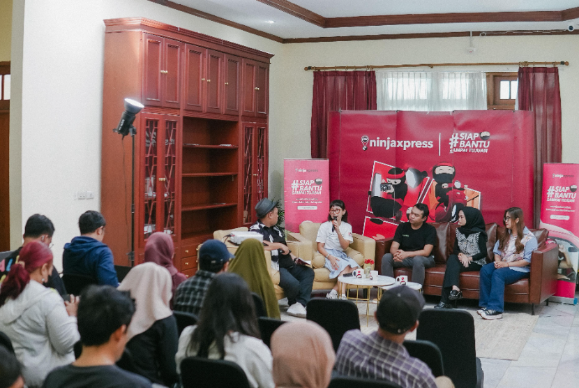 Ninja Xpress kembali meluncurkan hasil riset Suara UKM Negeri Vol 5 yang membahas tentang Fenomena Affiliate Marketing pada Social Commerce.