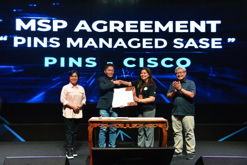 Anak perusahaan Telkom Indonesia, PT PINS Indonesia (PINS) bersama Cisco Systems Indonesia (Cisco) resmi meluncurkan produk terbaru PINS Managed SASE (Secure Access Service Edge), sebuah solusi untuk layanan cloud terintegrasi bagi perusahaan yang membutuhkan keandalan jaringan dan keamanan lebih di lingkungan kerja hybrid berbasis cloud.