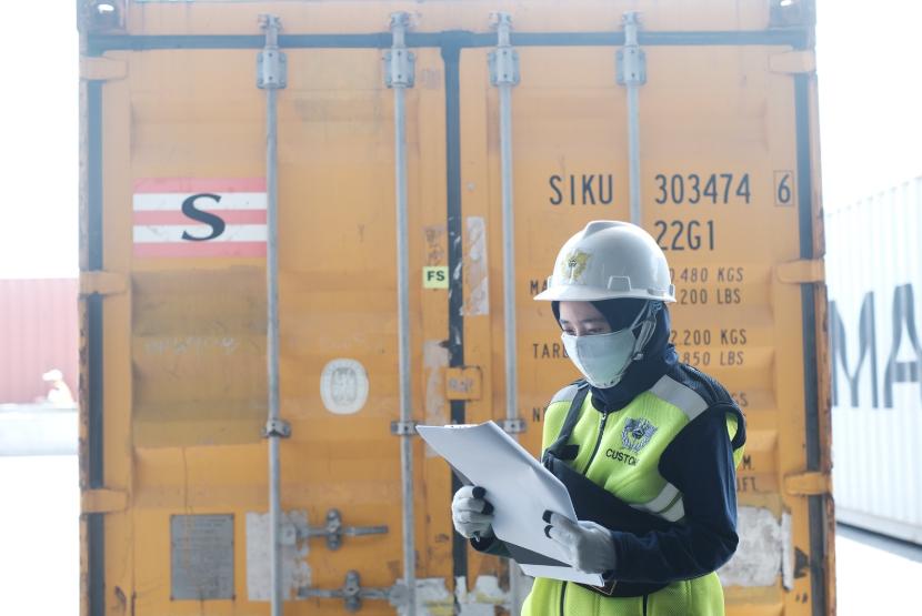 Kantor Wilayah (Kanwil) Kanwil Bea Cukai Banten terbitkan izin baru fasilitas Pusat Logistik Berikat (PLB) kepada PT Seiwa Logistics Indonesia, pada Jumat (21/6/2024).