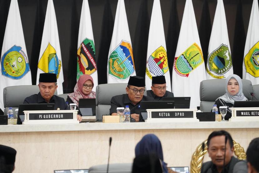 Wakil Ketua DPRD Provinsi Jawa Barat Ineu Purwadewi Sundari seusai Rapat Paripurna DPRD Provinsi Jawa Barat. Senin, (24/6/24).