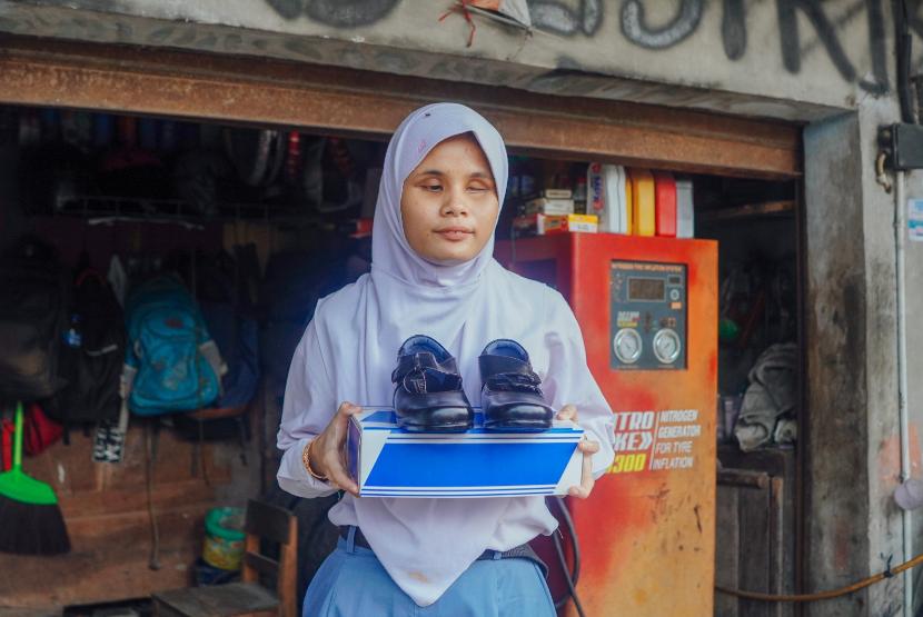 Memasuki usia ke-26, Rumah Zakat bersama para donatur dan mitra telah membahagiakan 18,2 juta penerima manfaat baik yang ada di Indonesia maupun dunia melalui serangkaian program pemberdayaan dan kemanusiaan. 